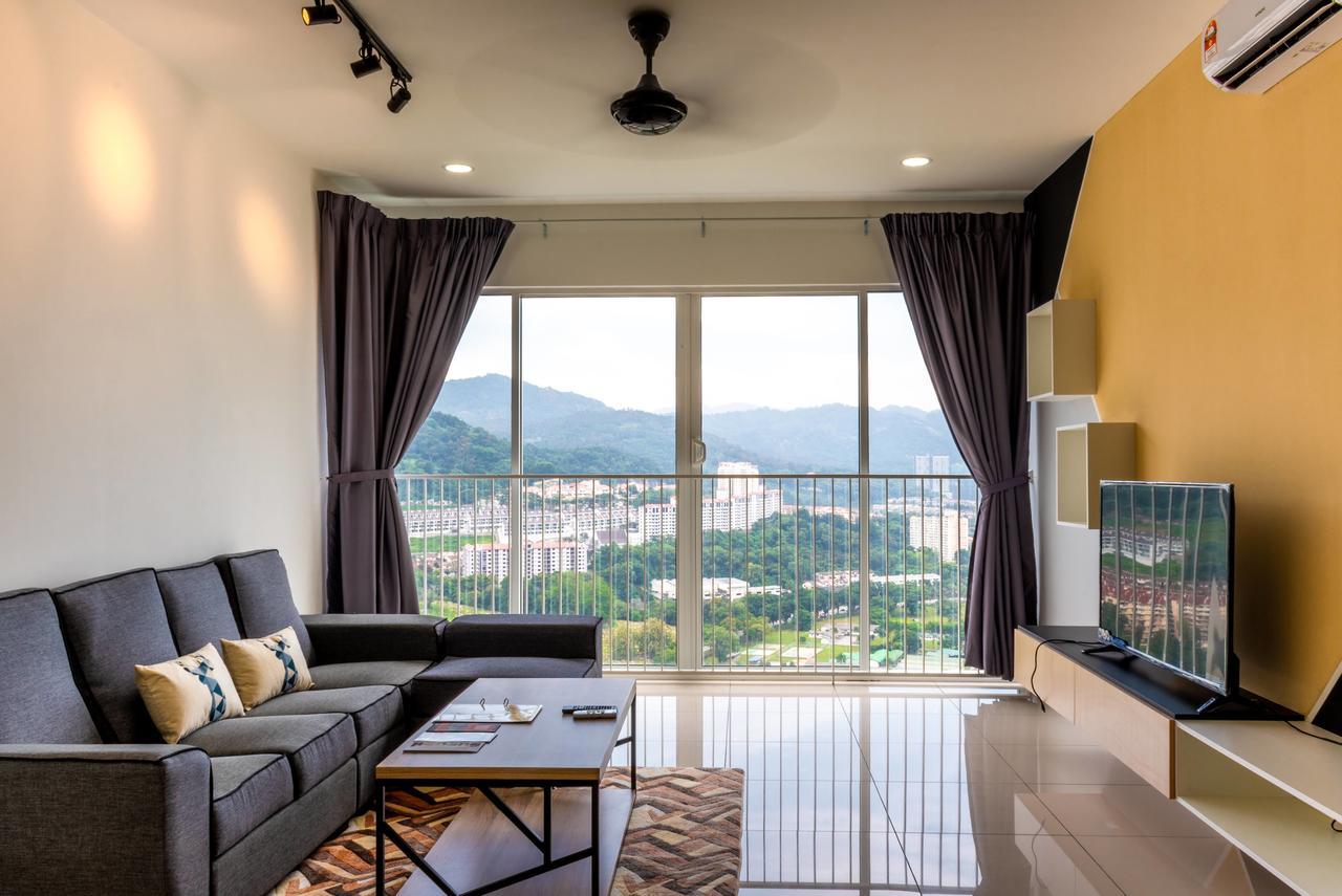 Southwest Island Suite By D Imperio Homestay Bayan Lepas Luaran gambar